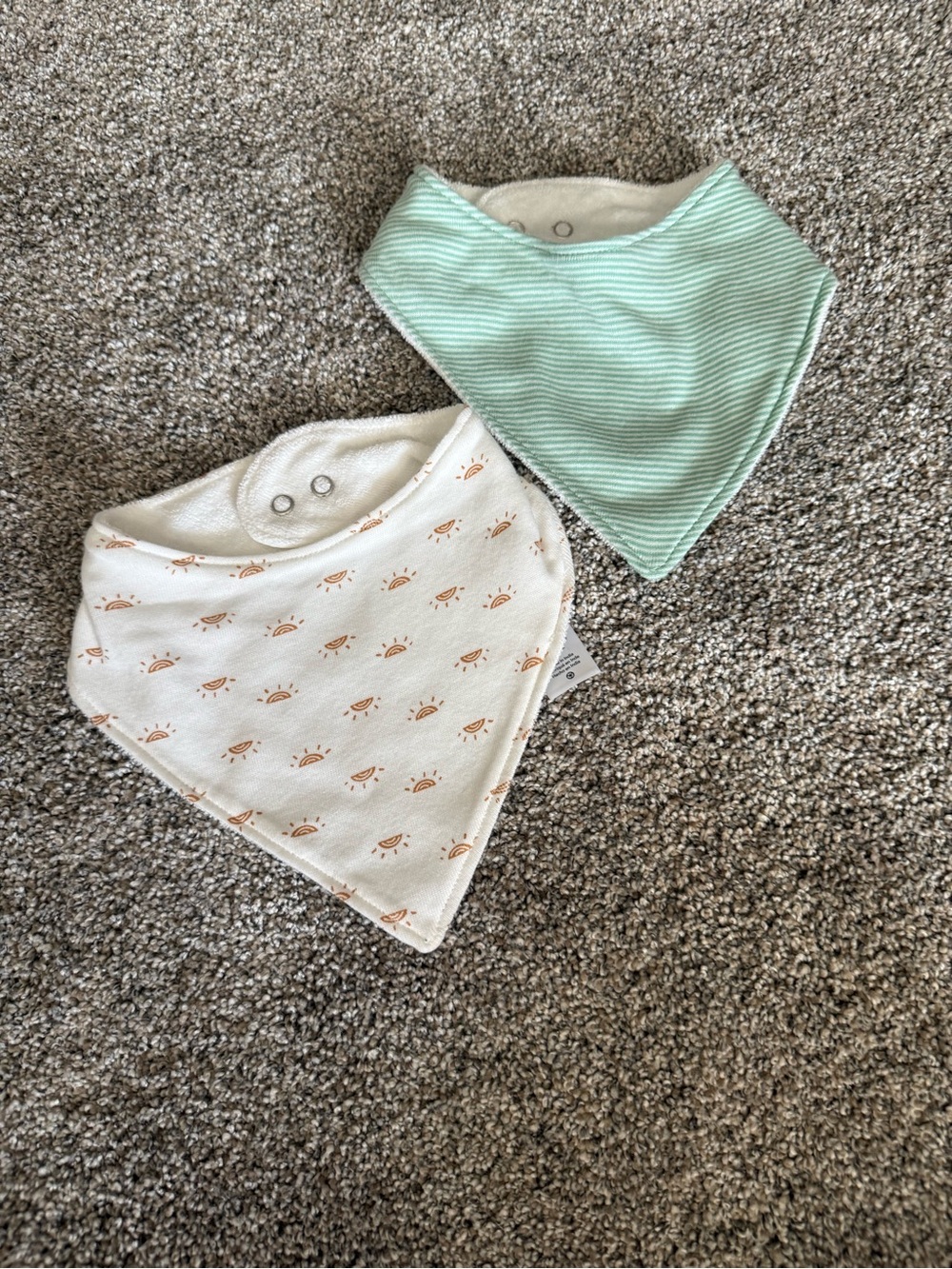 Neutral Baby Bandana Bibs - Mint Stripe/Cream Sun Print - NEW without tags